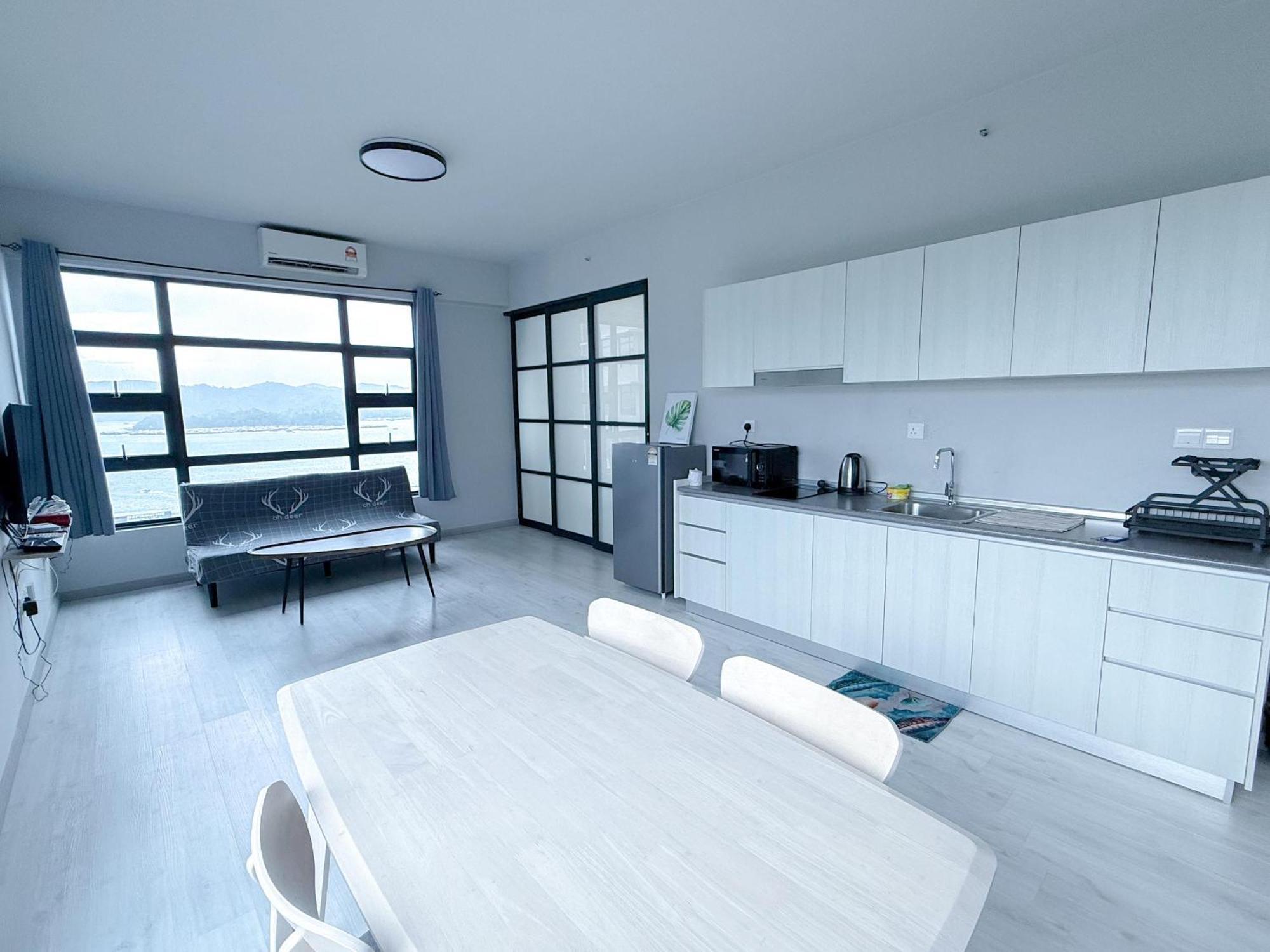 Vv Homestay Jesselton Quay Surla Sabah Mall Kk 亚庇贵赴行馆 Kota Kinabalu Exterior foto