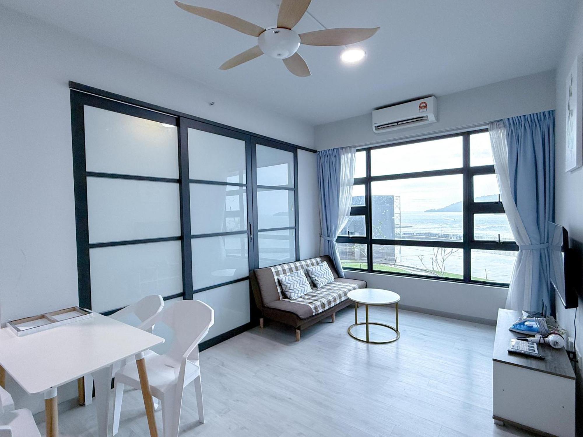 Vv Homestay Jesselton Quay Surla Sabah Mall Kk 亚庇贵赴行馆 Kota Kinabalu Exterior foto